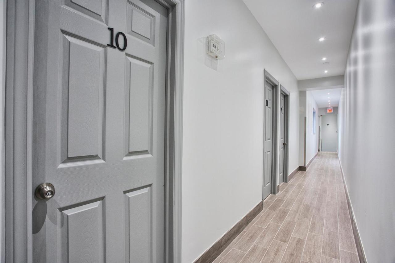Toronto Rooms And Suites Exterior foto